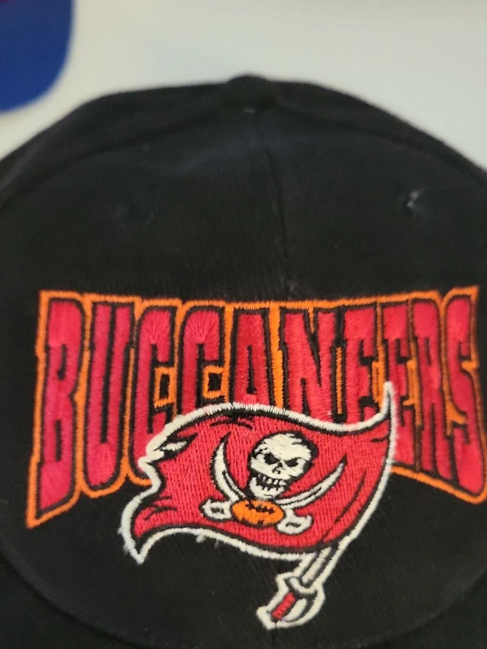 Vintage Reebok Tampa Bay Buccaneers NFL Snap-back Hat